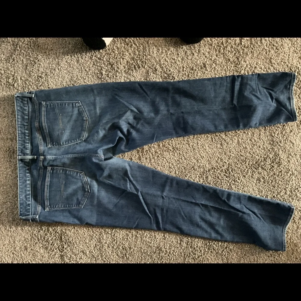 Gap jeans like new - Picture 2 of 3